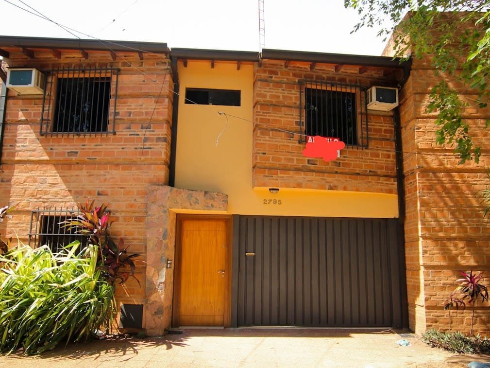 Departamento en alquiler en Ycuá Satí