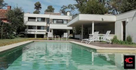 Casa Con Costa Al Lago En Parque Miramar Ref.: 1516