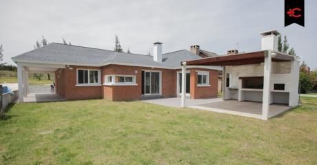 Casa En Lomas De La Tahona Ref.: 4666