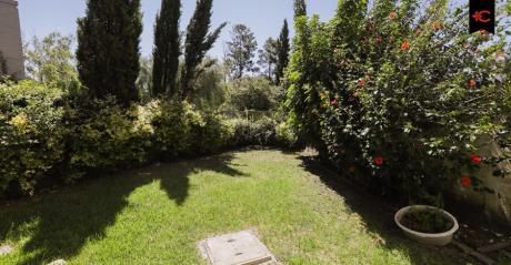 Apartamento Con Jardin En Carrasco Ref.: 5191