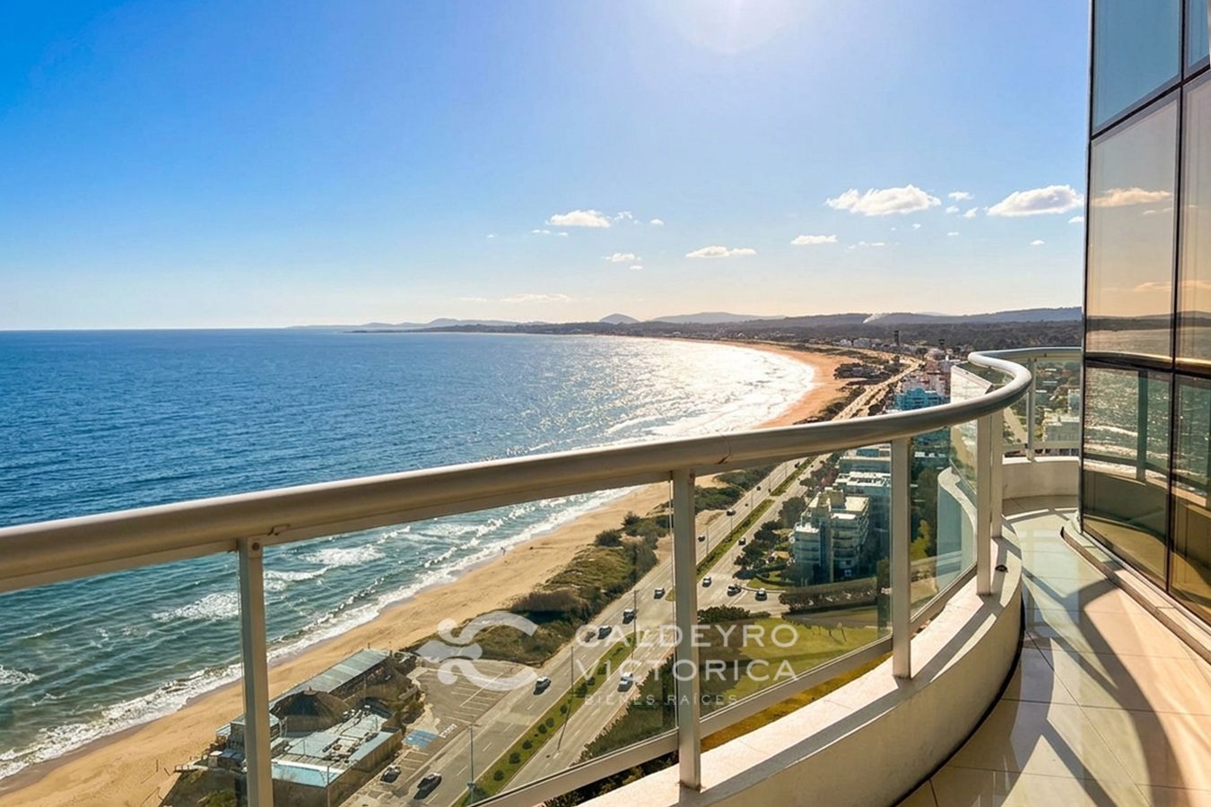 Apartamento en Punta del Este 10421, con espectacular vista, en Torre Aquarella