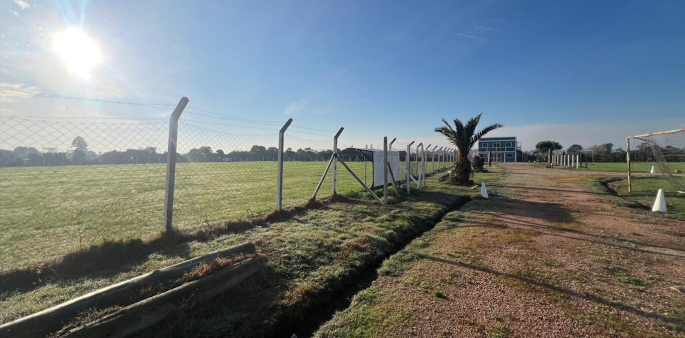 COMPLEJO DE CANCHAS EN ALQUILER EN MONTEVIDEO · Foto 8