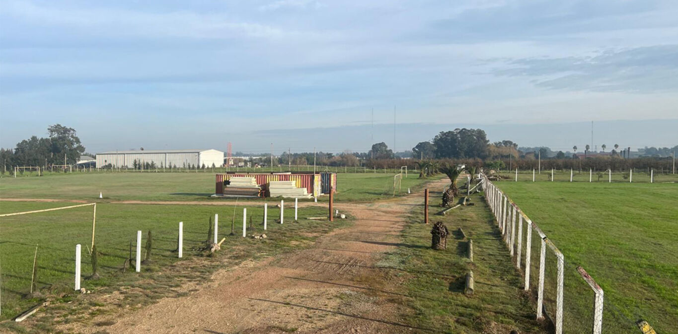COMPLEJO DE CANCHAS EN ALQUILER EN MONTEVIDEO · Foto 2