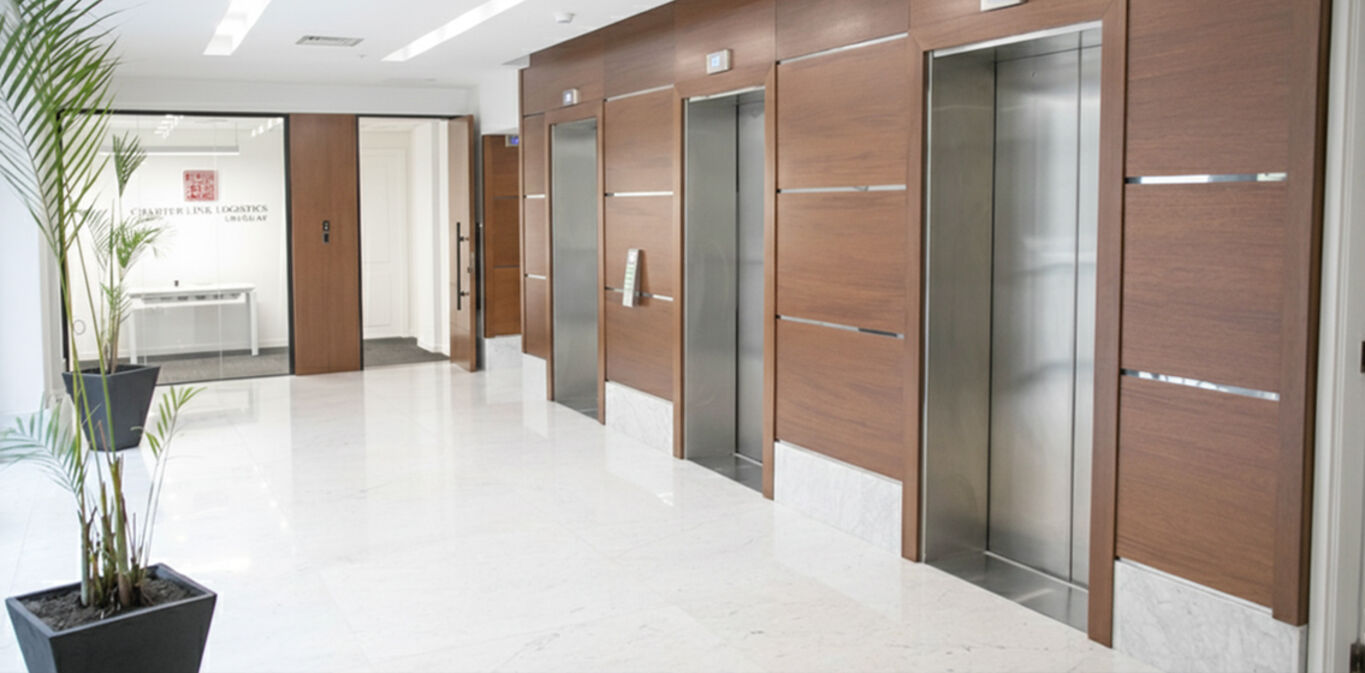OFICINA EN ALQUILER - VICTORIA PLAZA OFFICE TOWER · Foto 4