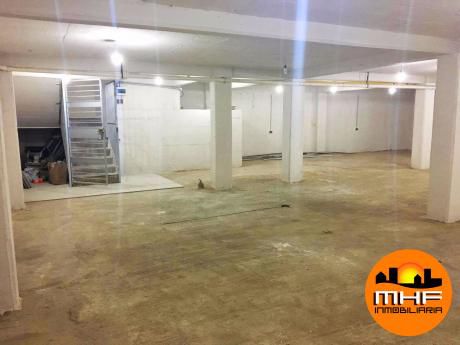 Semi-sotano En Alquiler En Edifico Nuevo Próximo Plaza Colon