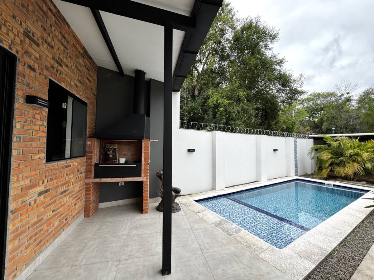 Casa en Venta 3 dormitorios - San Bernardino, Cordillera — foto 3