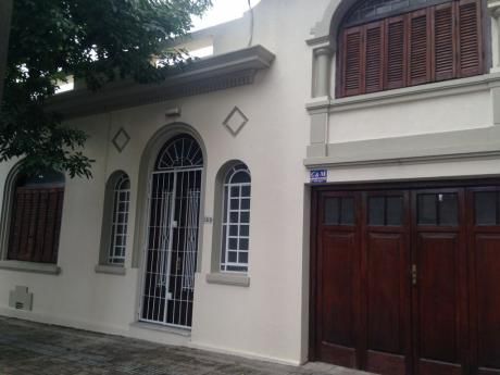 Importante Padrón De 190 M2 Construidos 4 Dormitorios Acepta Banco