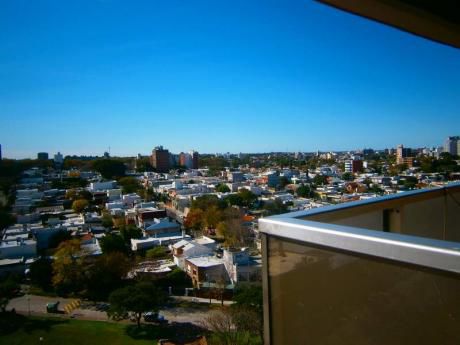 Apartamento 2 Dormitorios Buceo Piso Alto