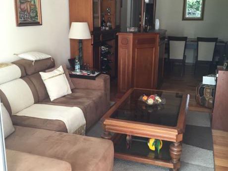 Apartamento, 2 Dormitorios 2 Baños, Balcón. Pocitos