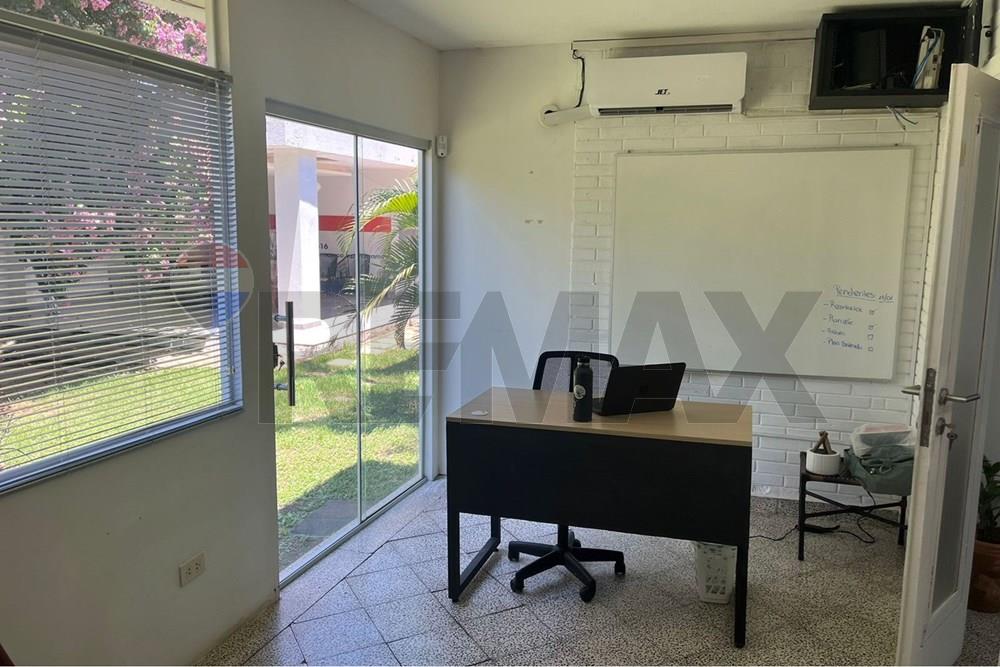 ALQUILO CASA PARA VIVIENDA/OFICINA EN LAS MERCEDES — foto 3
