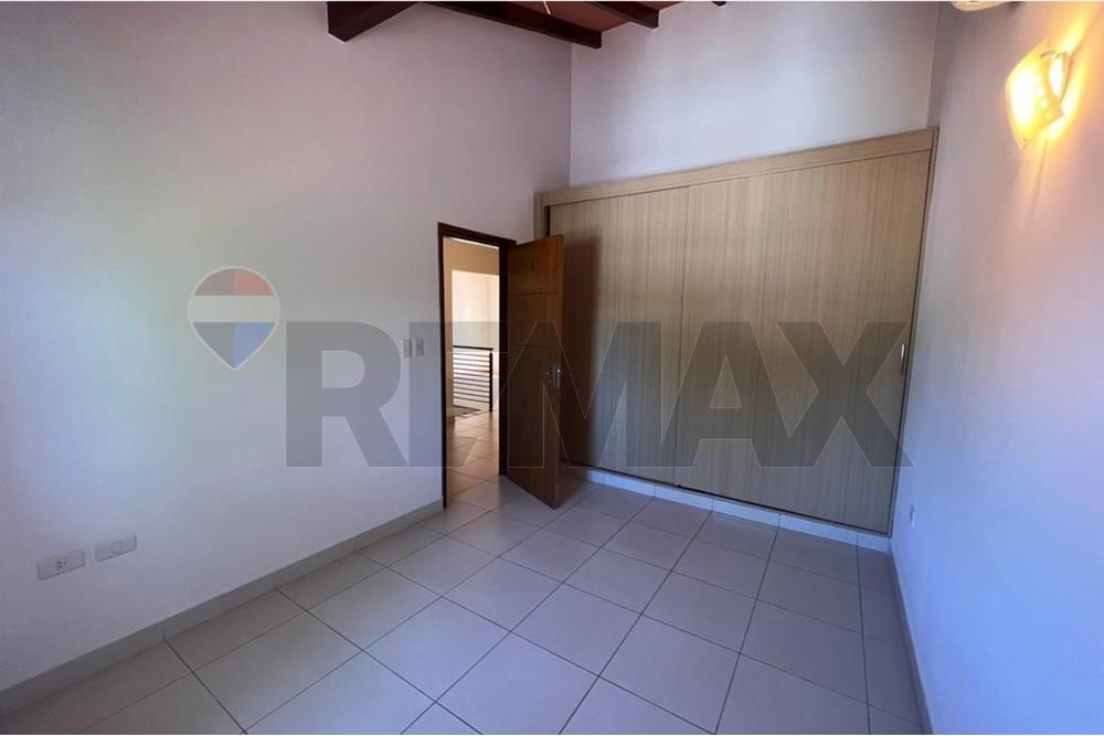 Duplex - Alquiler - Luque, Paraguay — foto 3