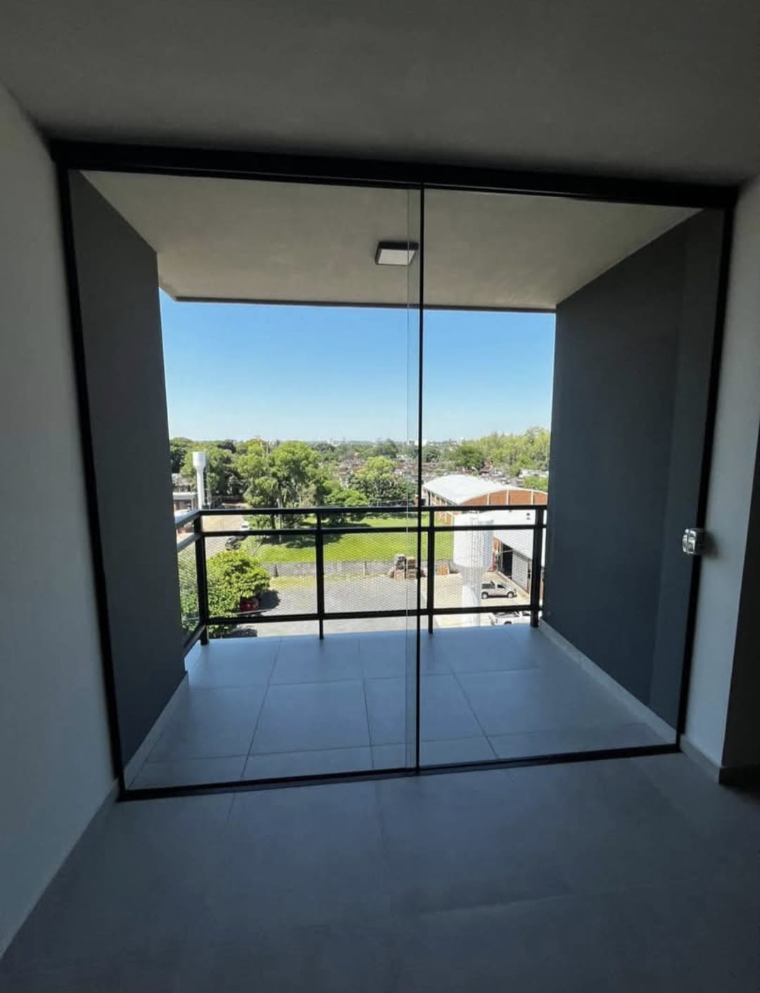 Departamento En Alquiler De 2 Habitaciones, Zona Cit — foto 2