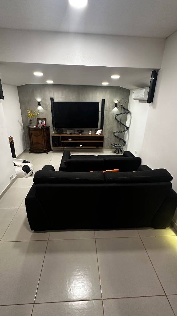ALQUILO RESIDENCIA EN BARRIO VISTA ALEGRE — foto 3