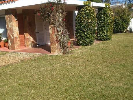 Atlantida:u$s310.000 Con Piscina,a 4 Del Mar