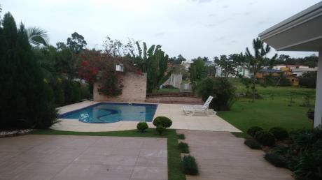 Alquilo Casa Amoblada En El Parana Country Club!!