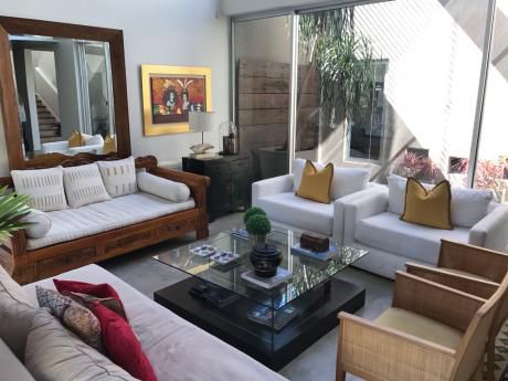 Moderna Y Lujosa Residencia En Mburucuya