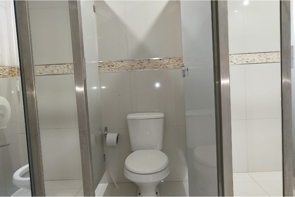 Local Comercial - Alquiler - Villa Morra, Paraguay — foto 3