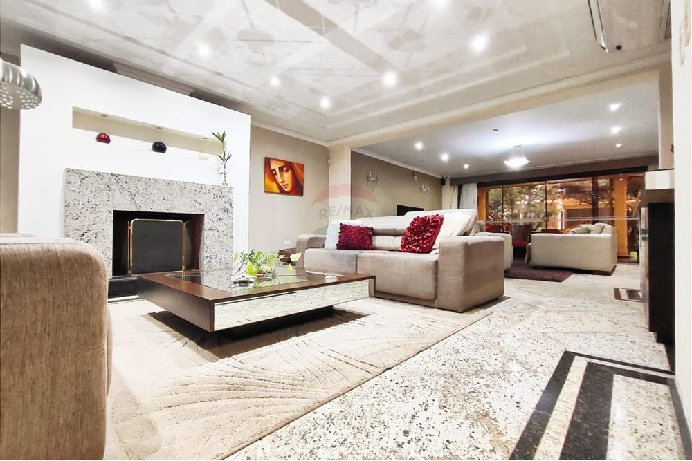 RESIDENCIA EN RECOLETA DE 4 DORMITORIOS EN SUITE — foto 3