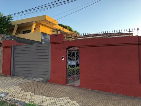 Alquilo Hermosa Casa – Barrio San Vicente