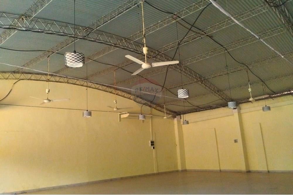 ALQUILER DE TINGLADO/DEPÓSITO Y DOS TERRENOS — foto 2