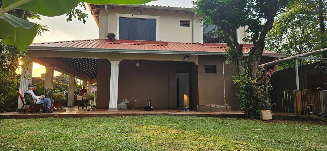 Comodidad, espacio y excelente ubicacion HERMOSA CASA AMPLIA Y COMO EN VENTA — foto 3