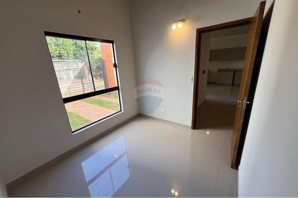 CHALET A ESTRENAR EN VENTA BO SAN ISIDRO – LAMBARÉ — foto 3