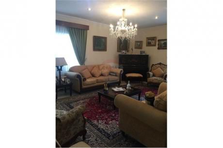 Bellisima Casa En Venta Completamente Amoblada