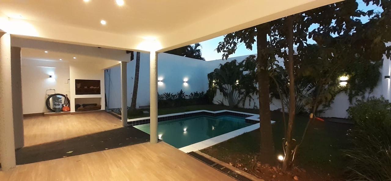 ALQUILER – HERMOSA RESIDENCIA EN MANORÁ| ASUNCION — foto 3
