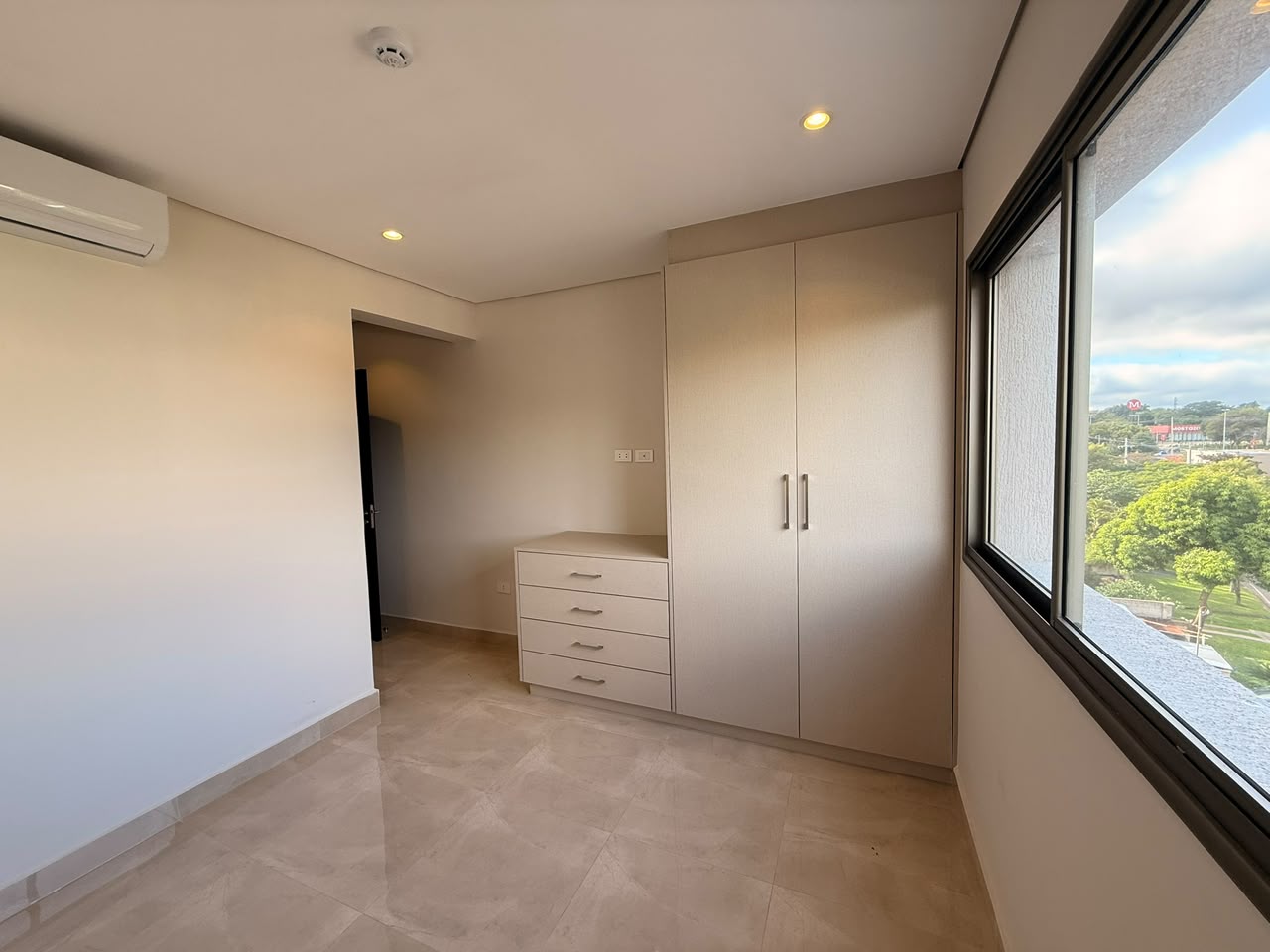 DEPARTAMENTO DE 2 HABITACIONES EN ZONA CONMEBOL — foto 2
