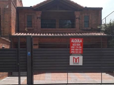 Dúplex 3 Suites S/ Molas López - B° Mburucuyá (CóD. 302)