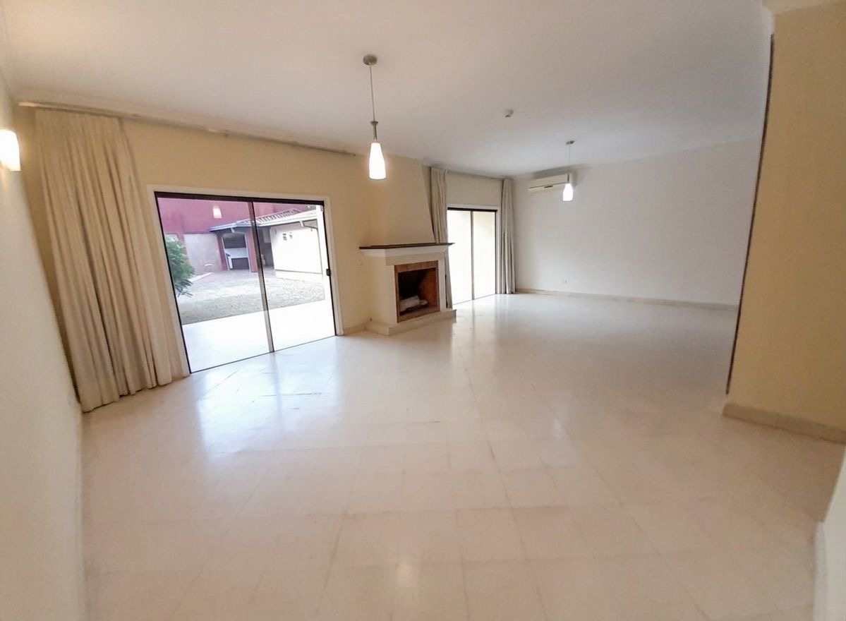 ALQUILER – HERMOSA RESIDENCIA LAS LOMAS ASUNCION — foto 3