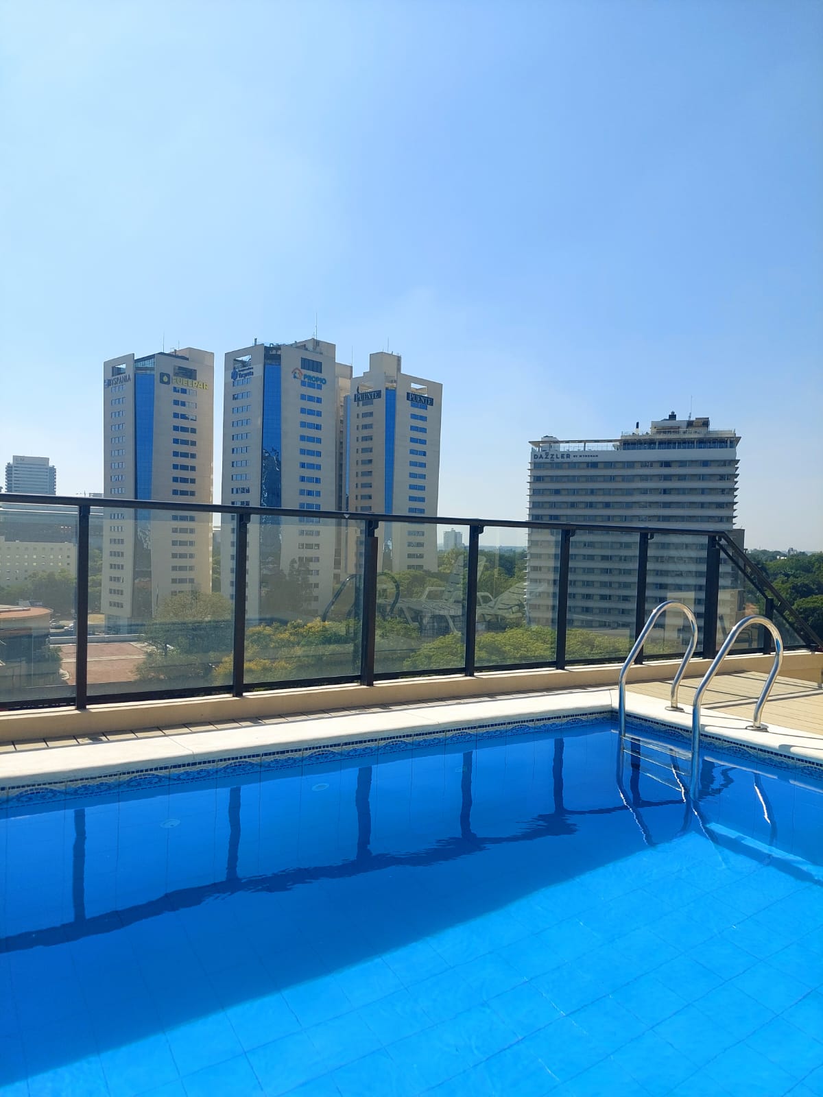 Alquilo Hermoso Departamento de 2 plantas. — foto 2