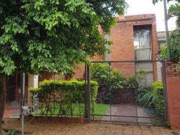 Alquilo Amplia Residencia En Manora