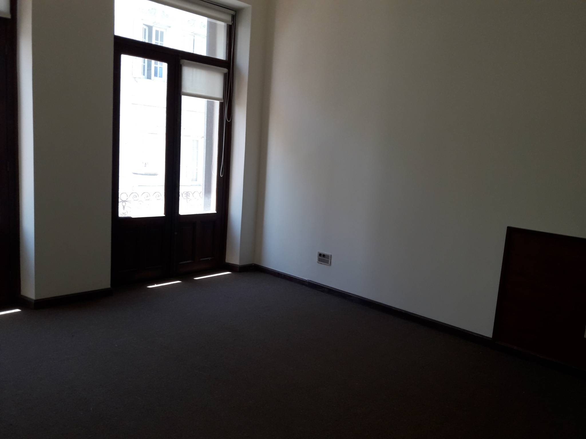 Alquiler - Oficina con 90 m2 en Ciudad Vieja - Misiones y 25 de Agosto · Photo 4