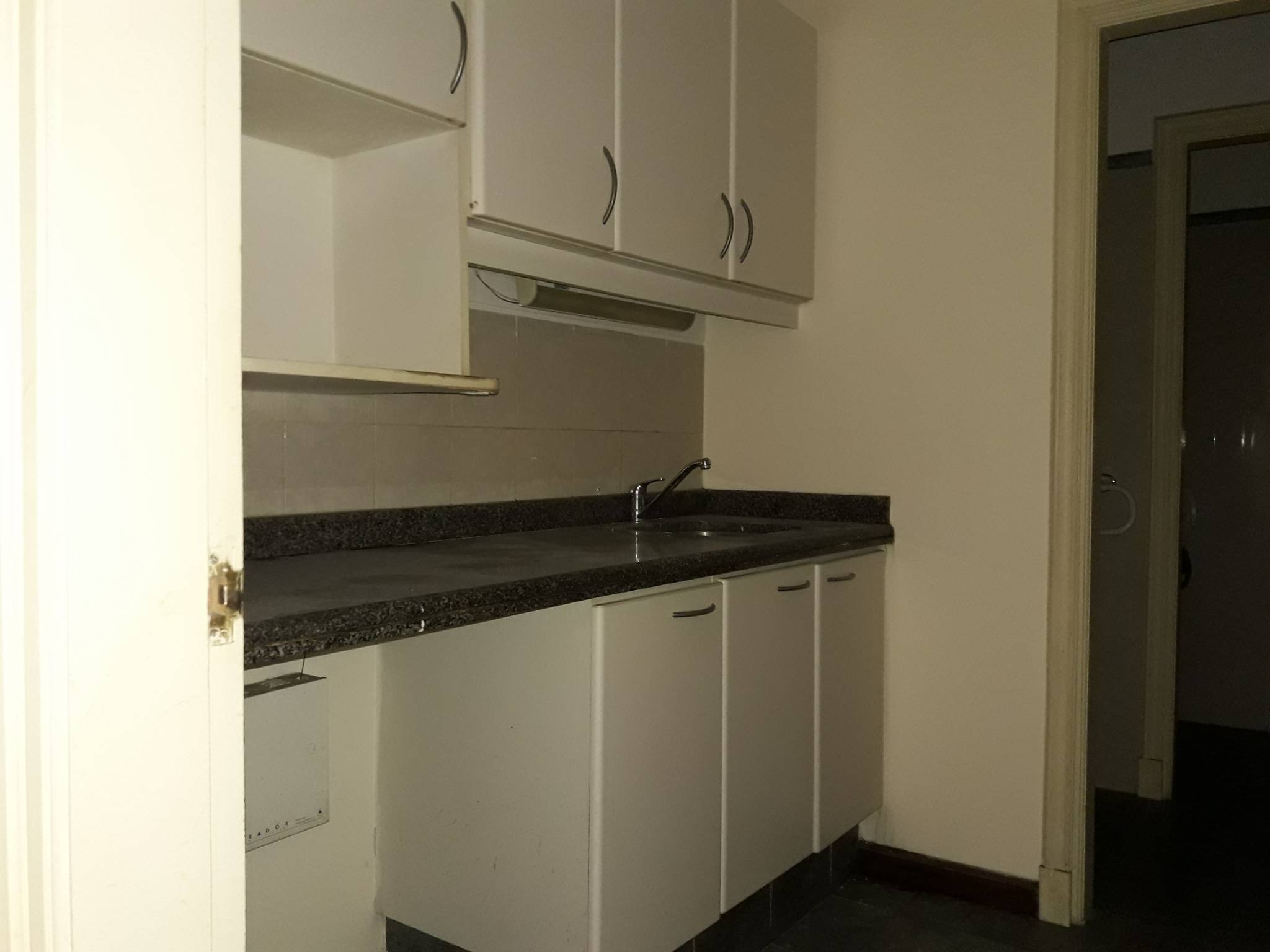 Alquiler - Oficina con 90 m2 en Ciudad Vieja - Misiones y 25 de Agosto · Photo 7