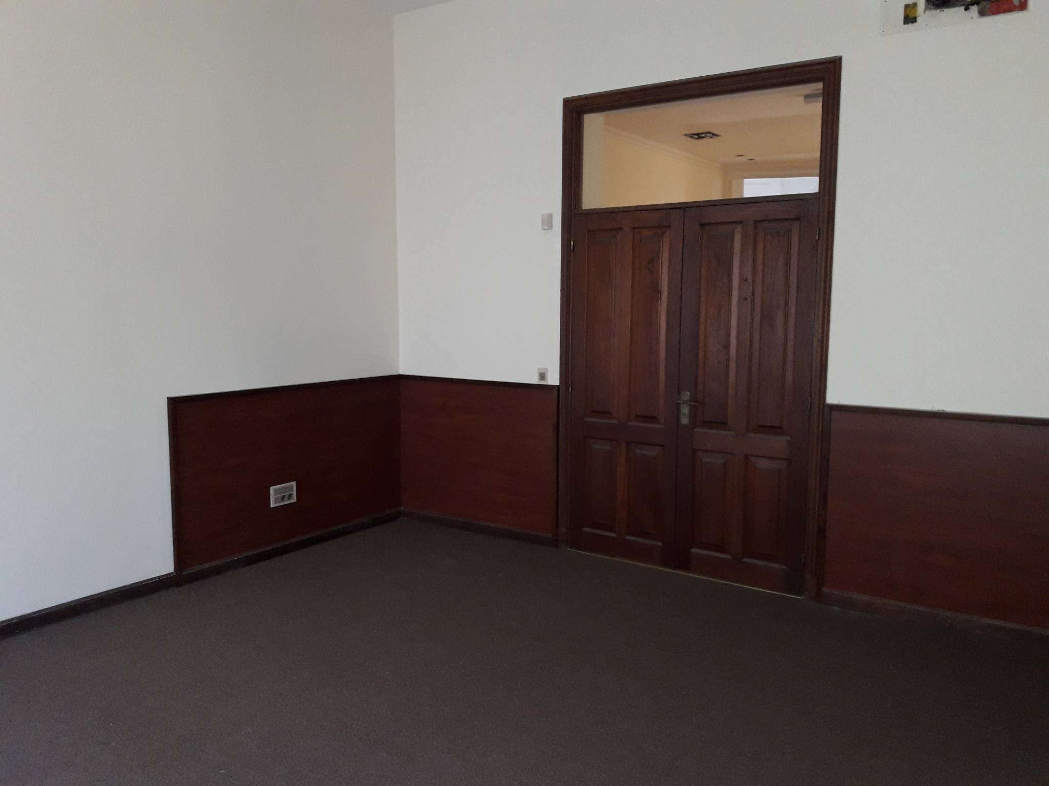 Alquiler - Oficina con 90 m2 en Ciudad Vieja - Misiones y 25 de Agosto · Photo 3