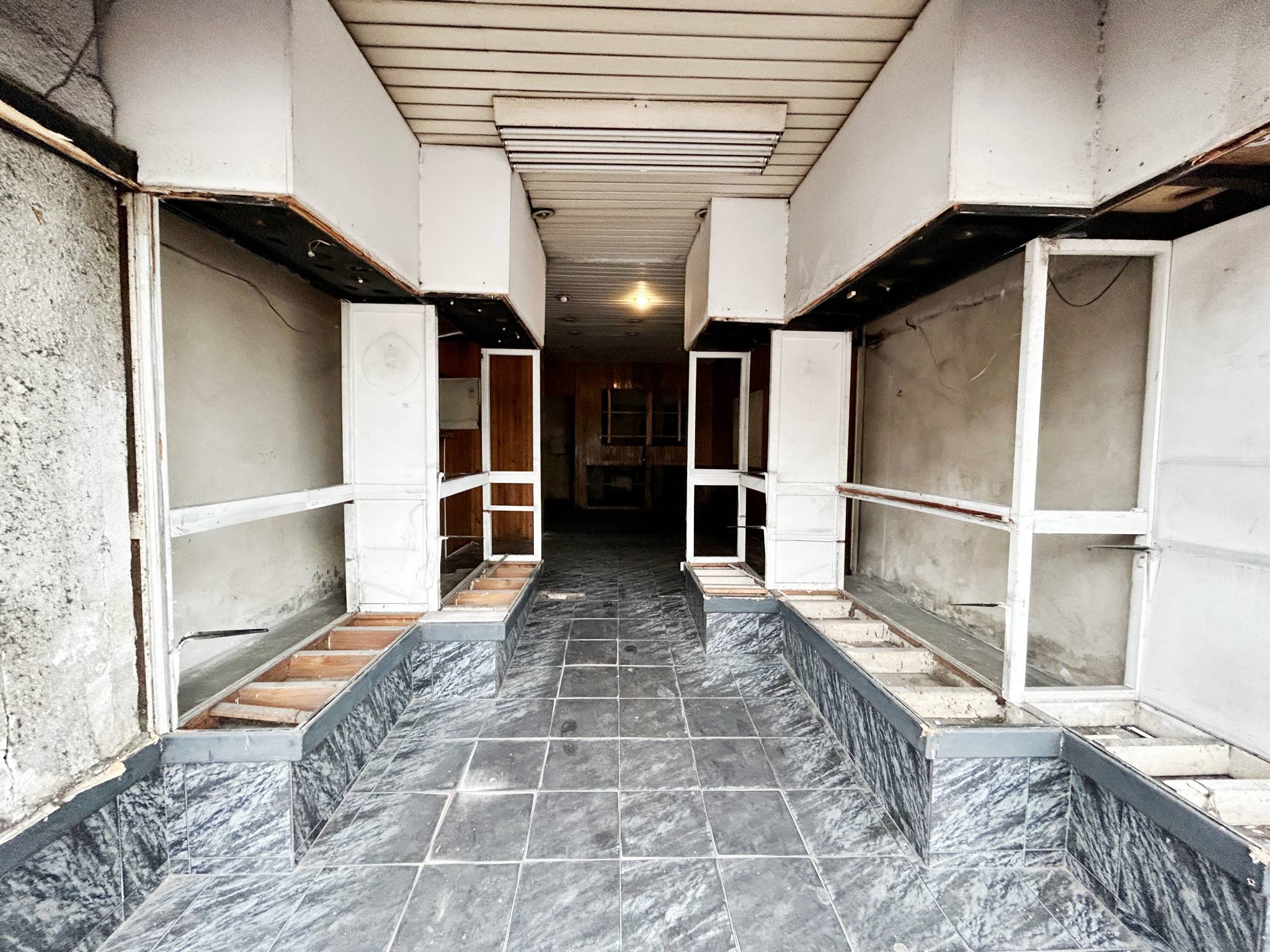 Alquiler - Local Comercial en Union con 40 m2 - 8 de Octubre y Serrato