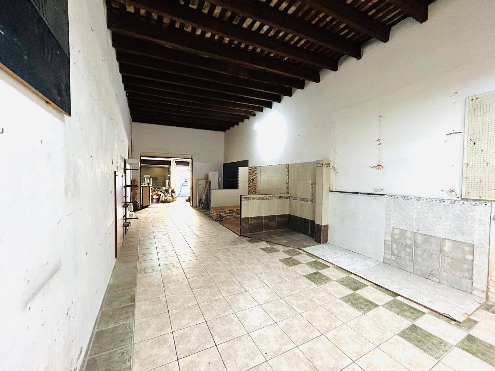 Alquiler de Local comercial en Ejido con 286 Mts2 en Centro · Photo 3