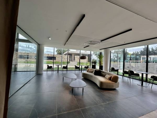Alquiler de Garage en Avenida de las Americas en Parque Miramar · Photo 4