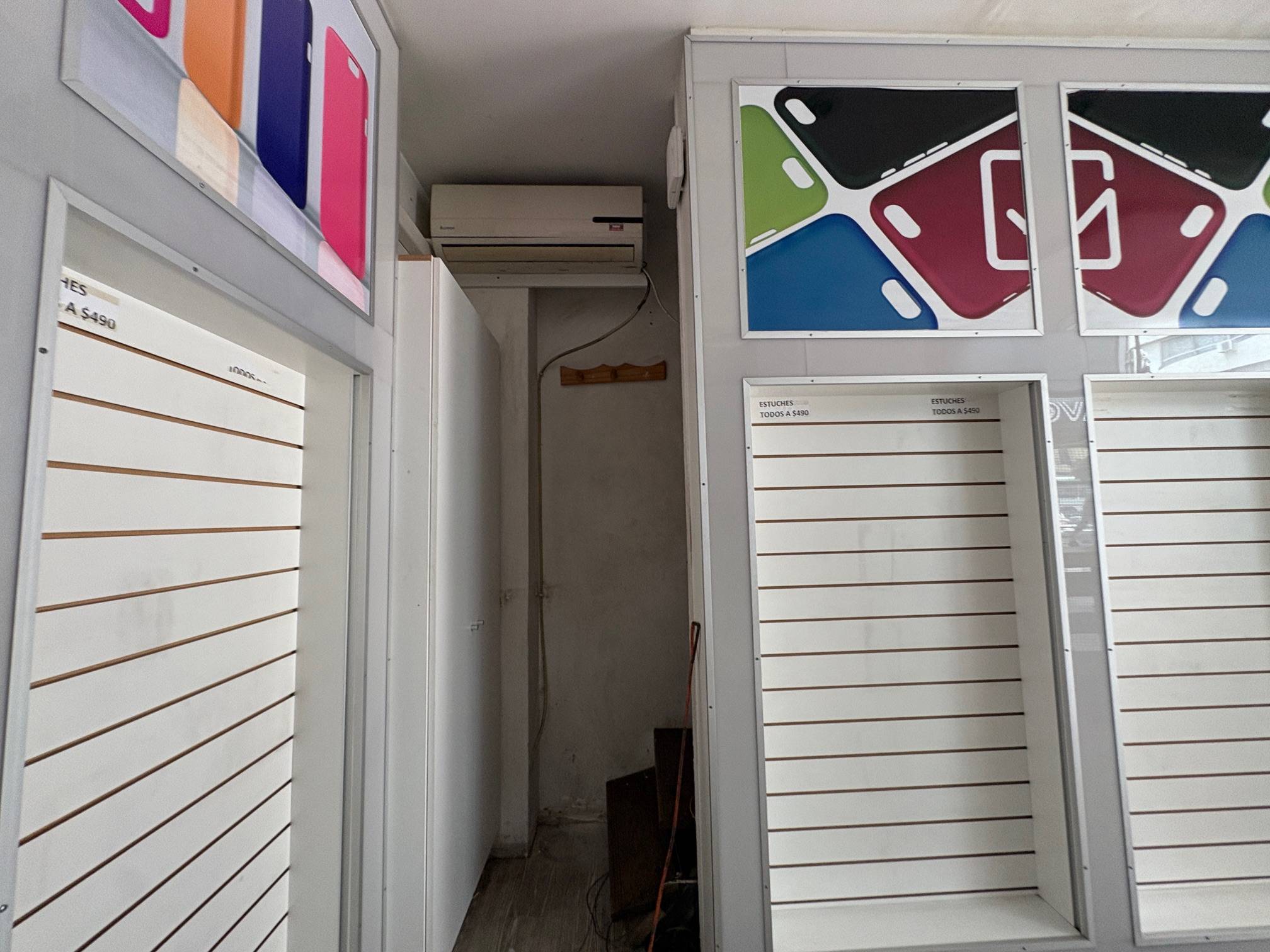 Alquiler - Local Comercial sobre 18 de Julio, alto transito, Cordon - Av. 18 de Julio y Vazquez · Foto 11