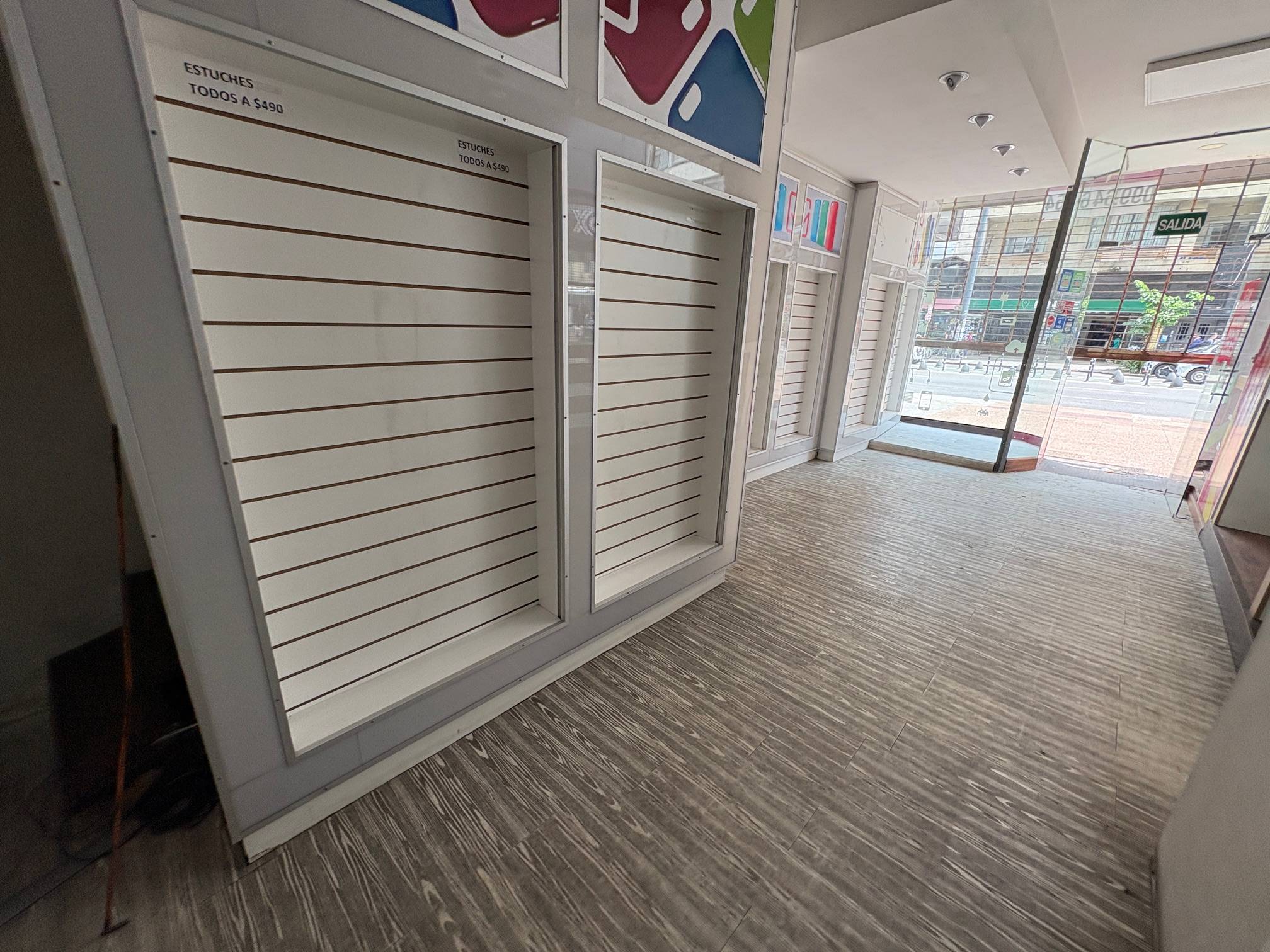 Alquiler - Local Comercial sobre 18 de Julio, alto transito, Cordon - Av. 18 de Julio y Vazquez · Foto 10