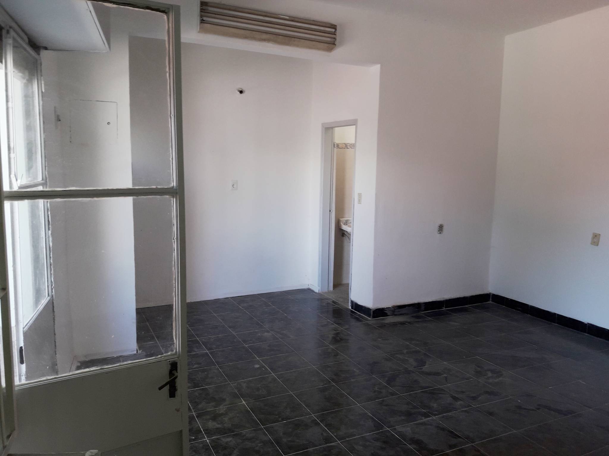 Alquiler de Local comercial en calle Alejo Rosell y Rius con 30 Mts2 en Villa dolores · Foto 4