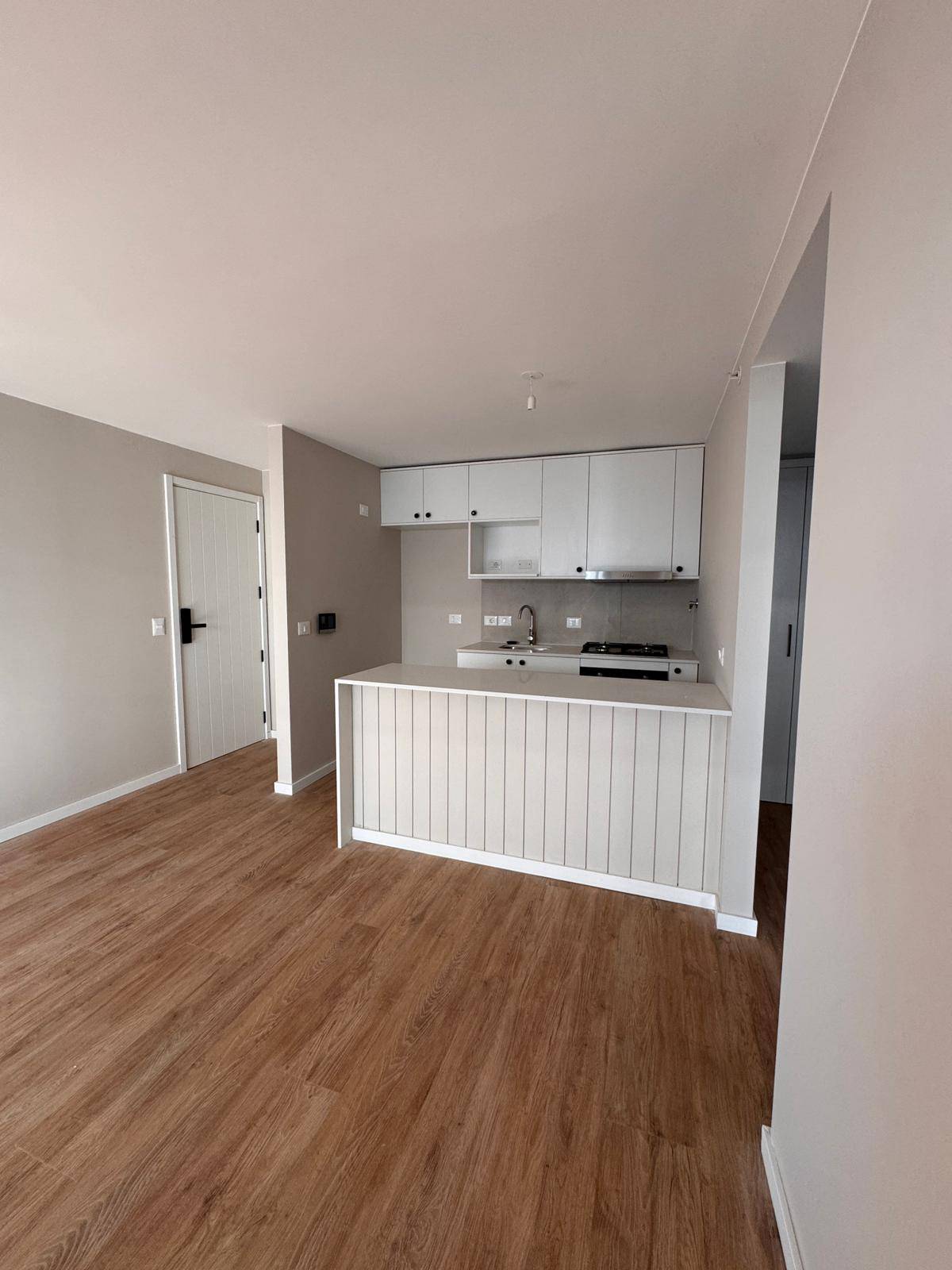 Alquiler de Apartamento con 1 dormitorio en Cala del Yacht · Photo 3