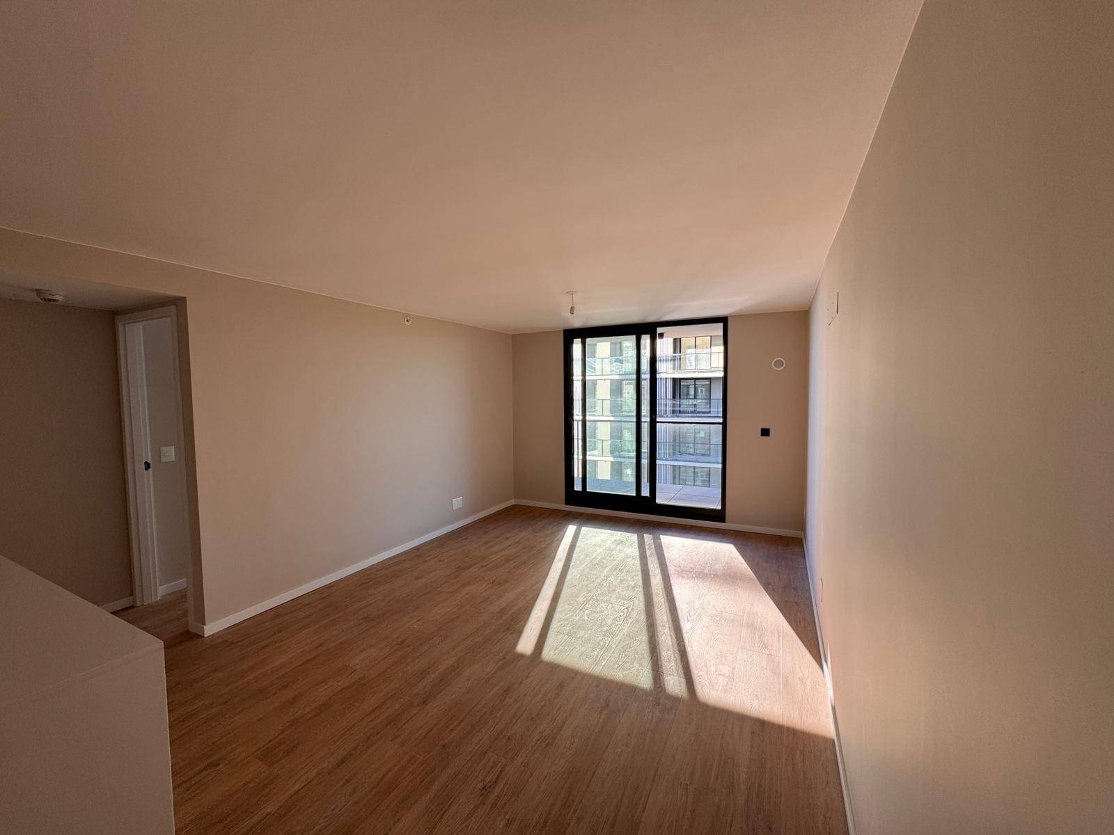 Alquiler de Apartamento con 1 dormitorio en Cala del Yacht · Photo 2