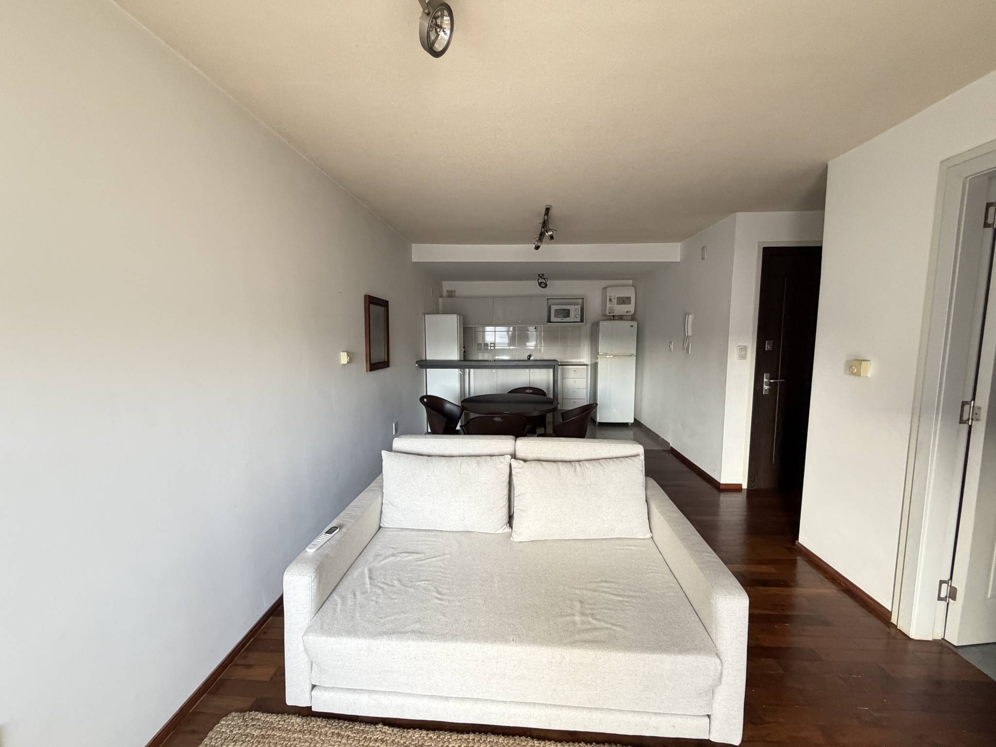 Alquiler Apartamento Un Dormitorio con Balcon en Villa Biarritz · Foto 2
