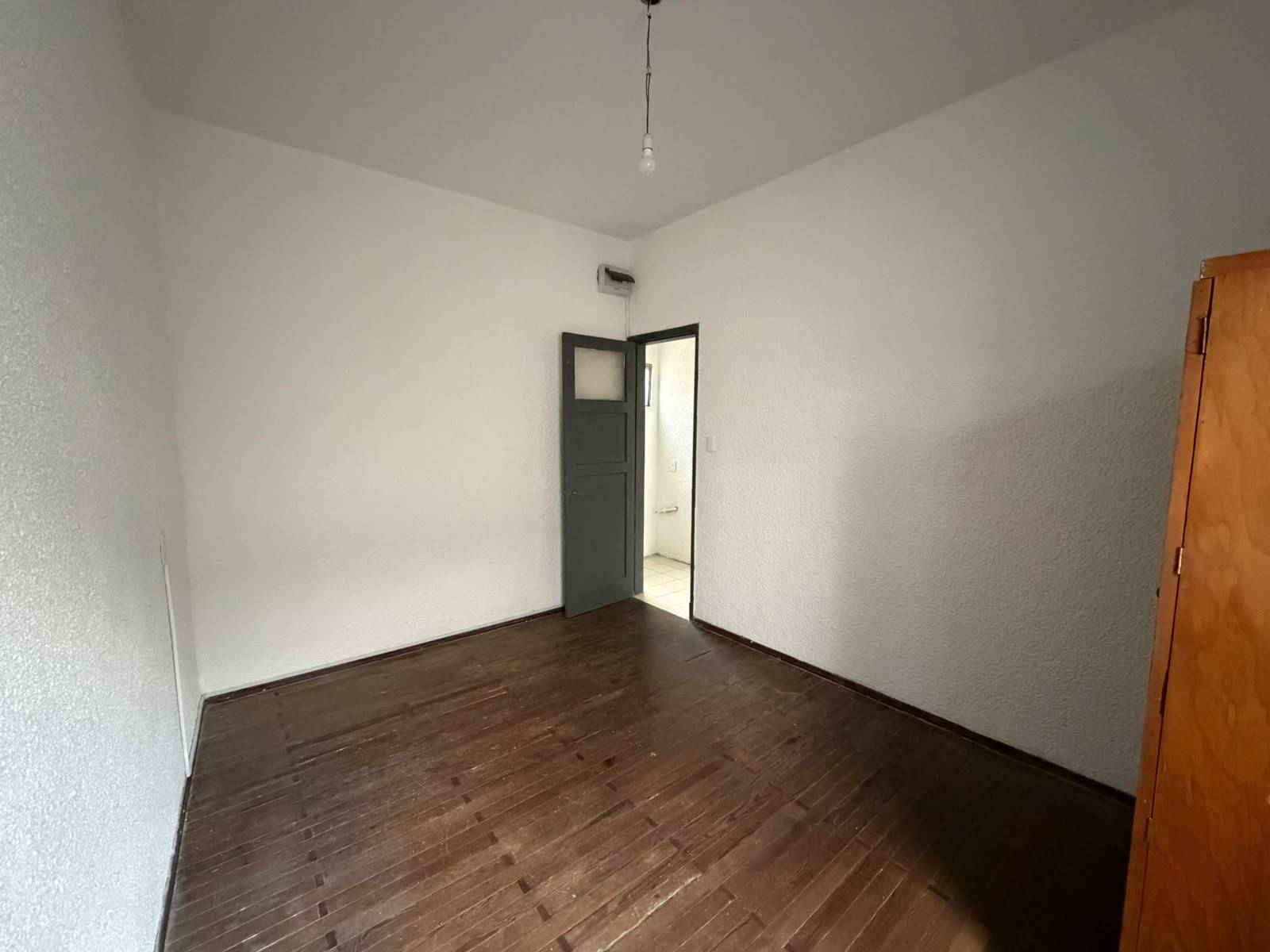 Alquiler de Apartamento en Carlos Roxlo con 1 dormitorio en Cordon · Foto 4