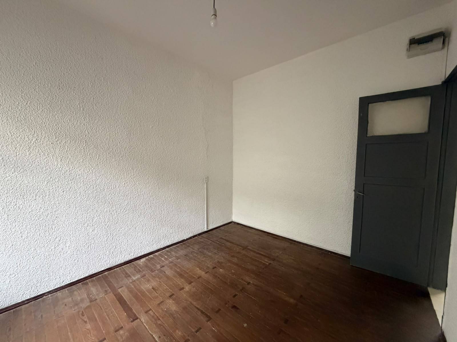 Alquiler de Apartamento en Carlos Roxlo con 1 dormitorio en Cordon · Foto 6