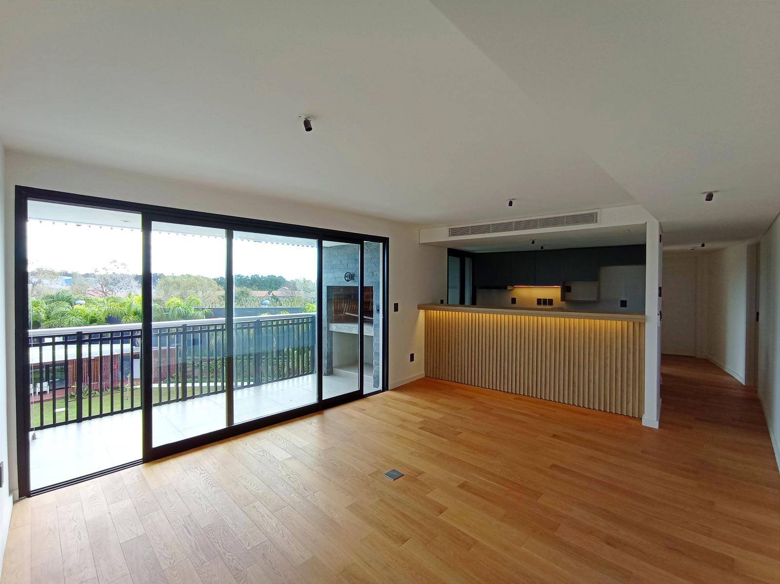 Alquiler de Apartamento con 2 dormitorios en Carrasco norte · Foto 3
