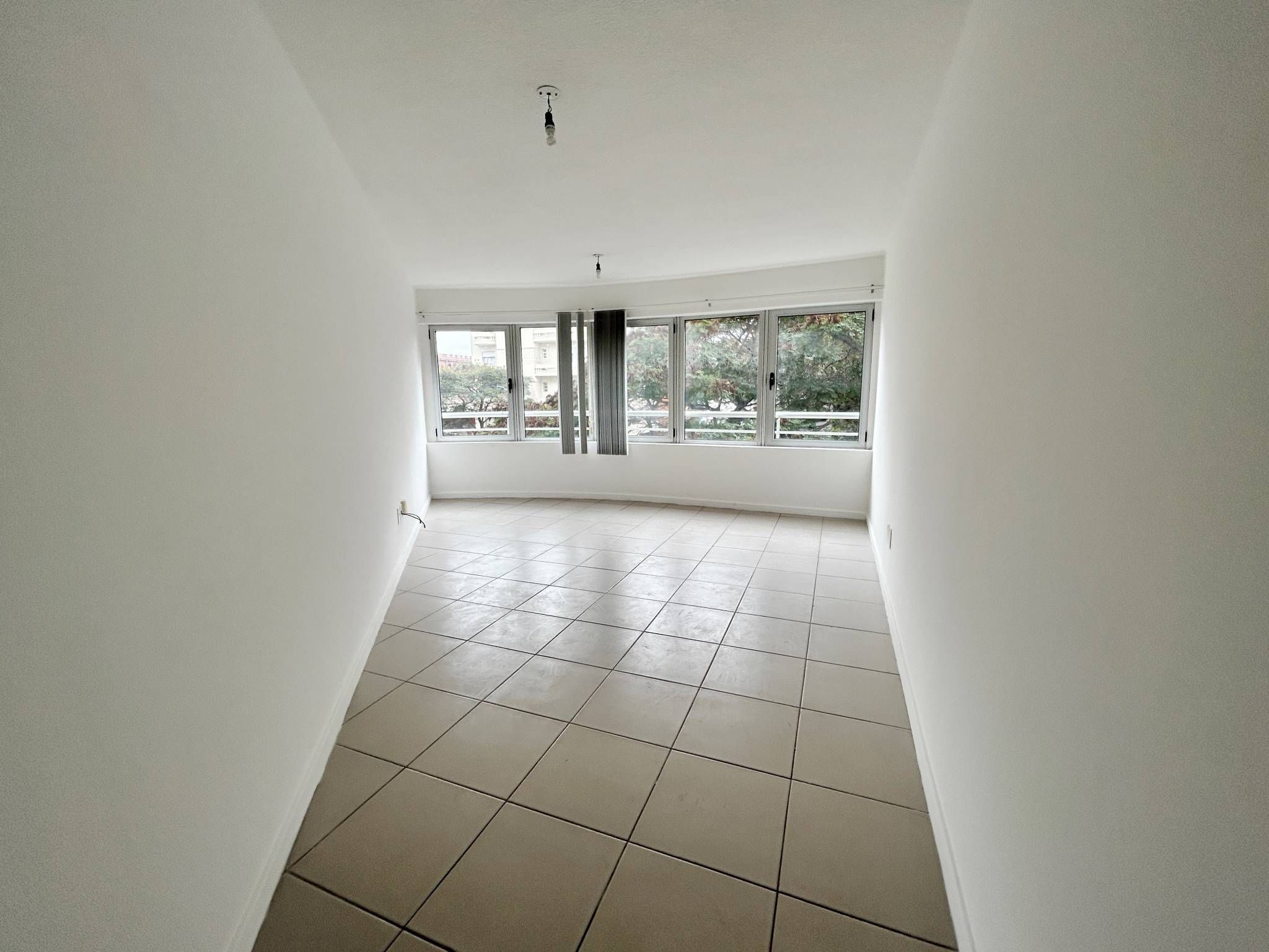 Alquiler Apartamento al frente con dos dormitorios en Aguada · Foto 3