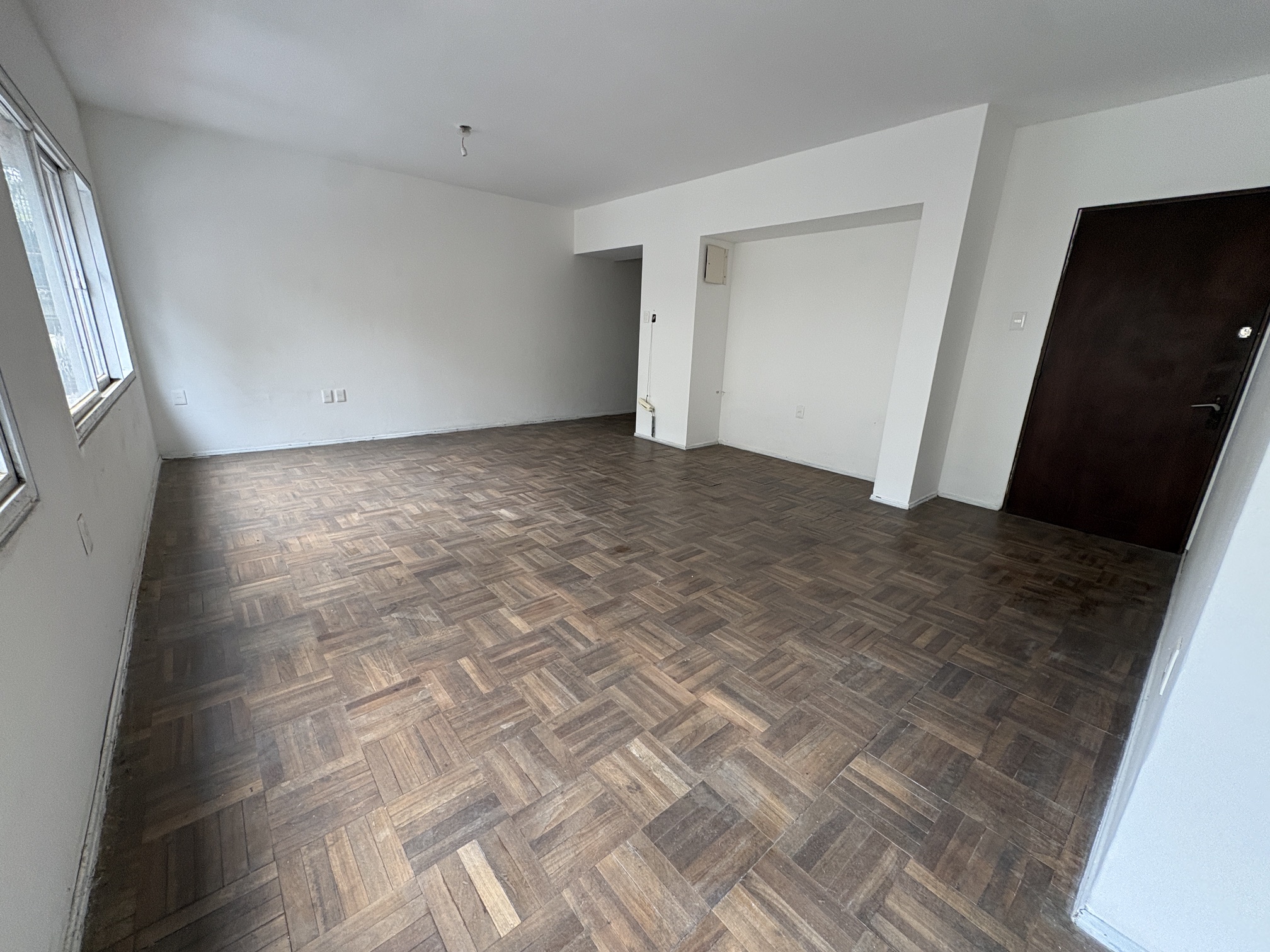 Alquiler - Apartamento al frente con dos dormitorios en el Centro · Foto 1